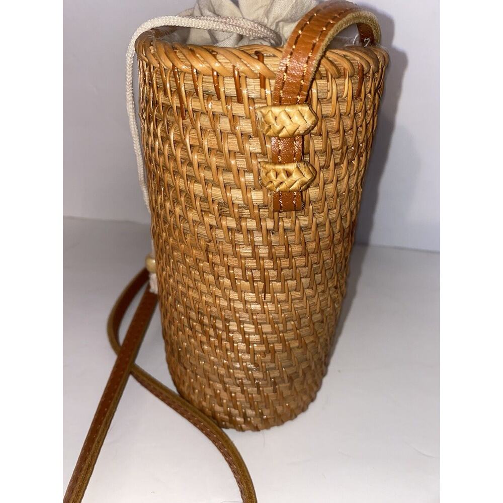 Brown Wicker Oblong Lined Drawstring Lining Leather Crossbody Strap Handbag - Picture 3 of 7